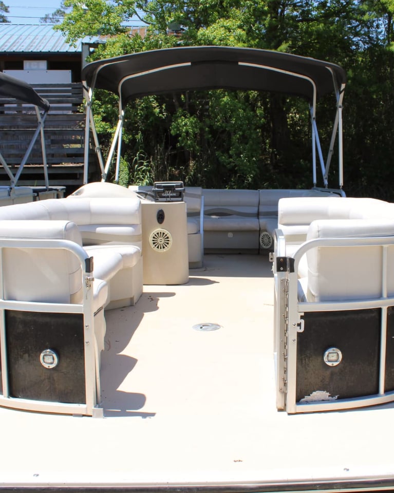 Pontoon Boat Entrance.